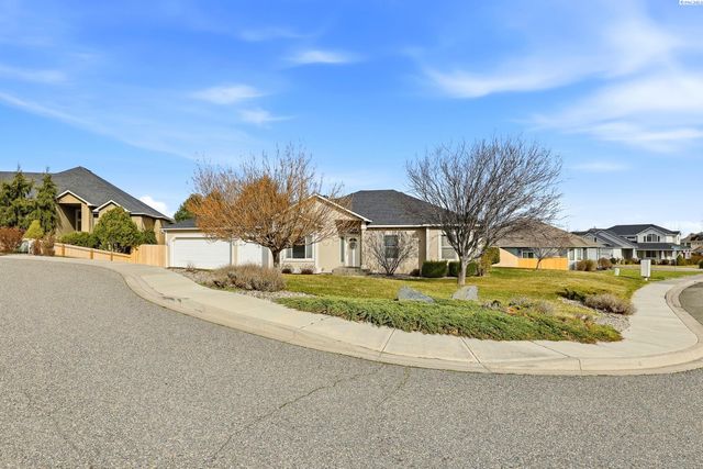 1173 Kensington Way, Richland, WA 99352