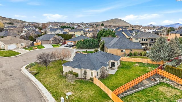 1173 Kensington Way, Richland, WA 99352