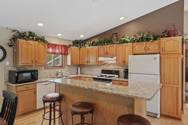 450 St Andrews Trail, Nekoosa, WI 54457