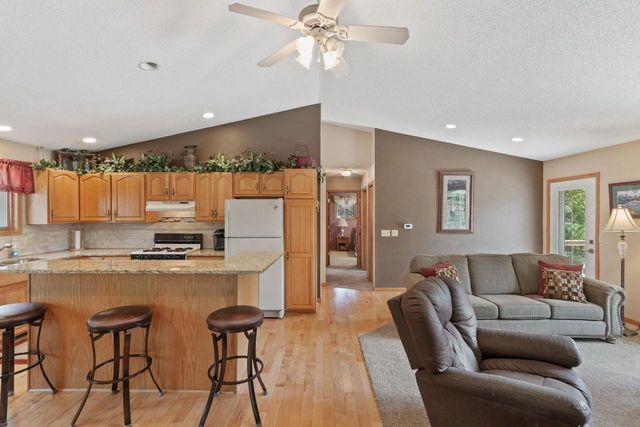 450 St Andrews Trail, Nekoosa, WI 54457