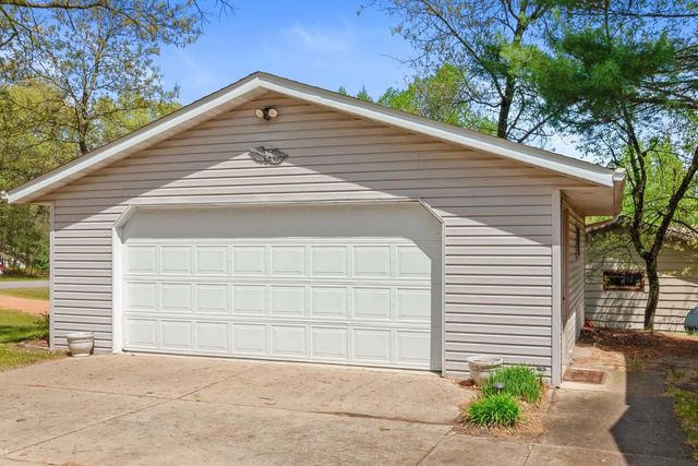 450 St Andrews Trail, Nekoosa, WI 54457
