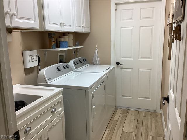 2307 SW 44th ST, Cape Coral, FL 33914