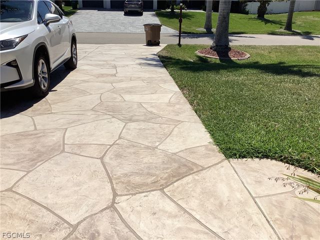 2307 SW 44th ST, Cape Coral, FL 33914