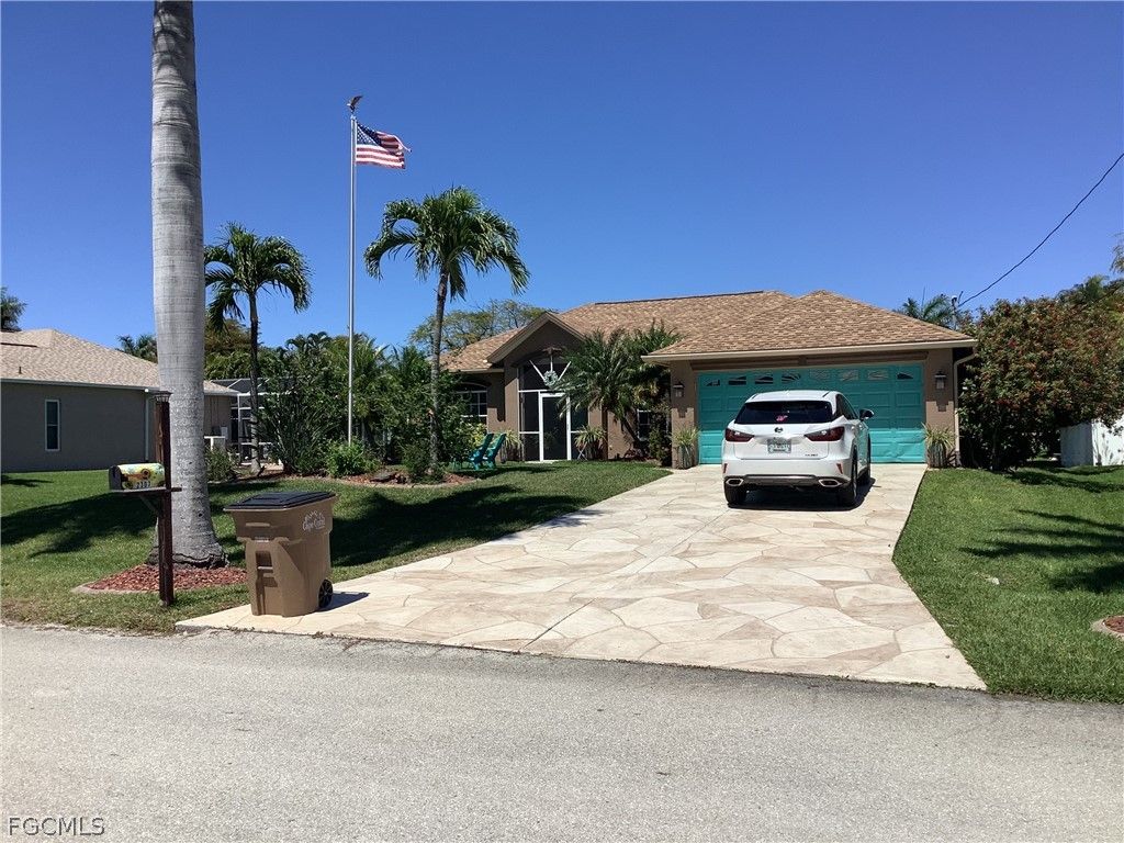 2307 SW 44th ST, Cape Coral, FL 33914