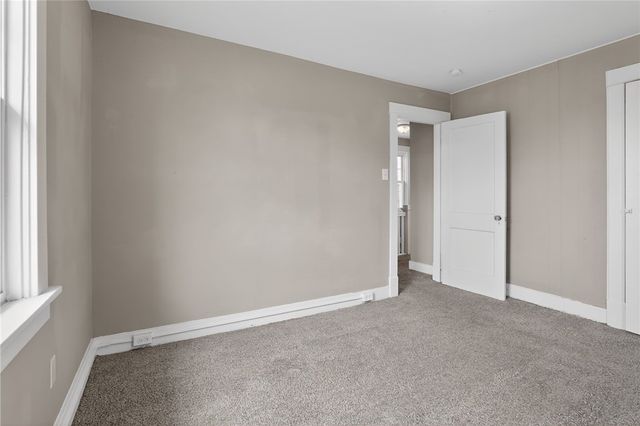 511 Wyncotte St, Sheraden, PA 15204