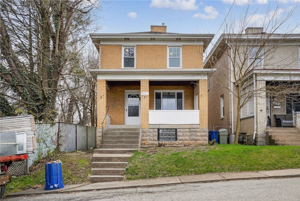 511 Wyncotte St, Sheraden, PA 15204
