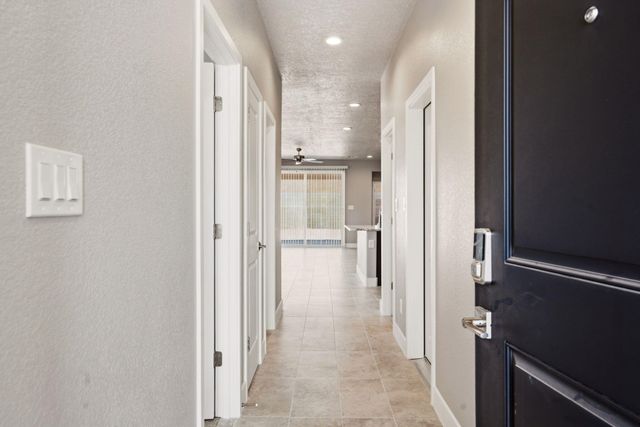 4301 Mountain Trail Loop NE, Rio Rancho, NM 87144