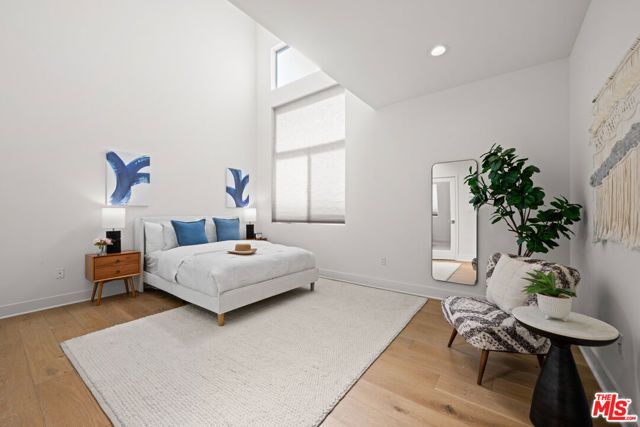 108 S Croft Avenue 102, Los Angeles, CA 90048