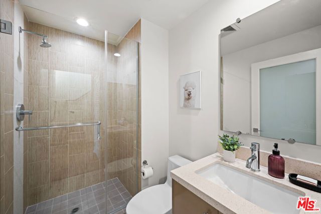 108 S Croft Avenue 102, Los Angeles, CA 90048