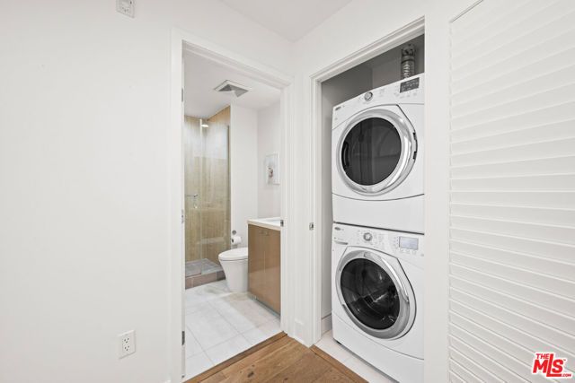 108 S Croft Avenue 102, Los Angeles, CA 90048