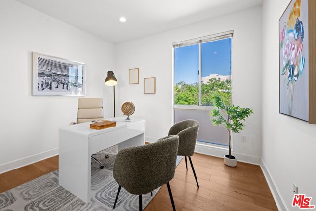 108 S Croft Avenue 102, Los Angeles, CA 90048