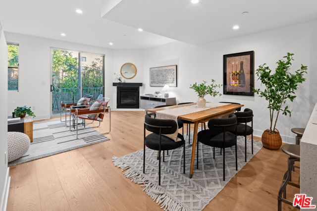 108 S Croft Avenue 102, Los Angeles, CA 90048