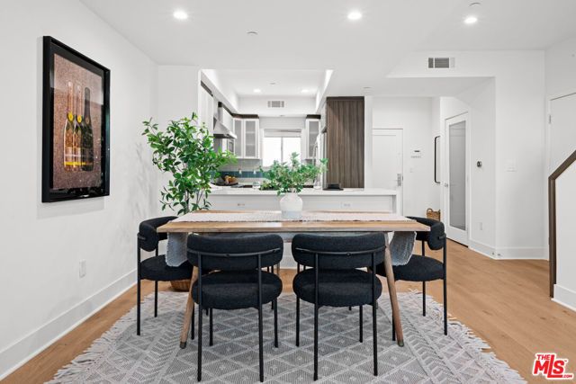 108 S Croft Avenue 102, Los Angeles, CA 90048