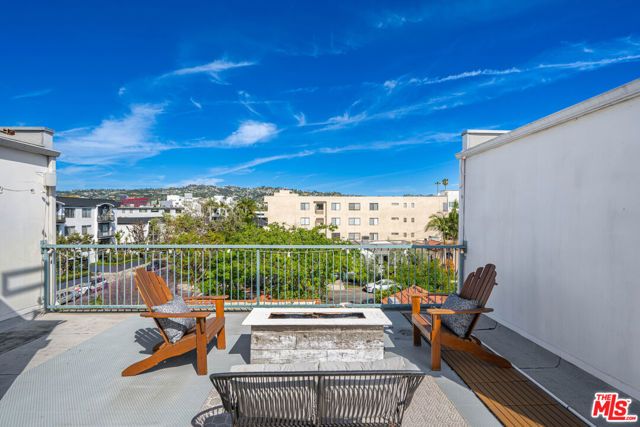 108 S Croft Avenue 102, Los Angeles, CA 90048