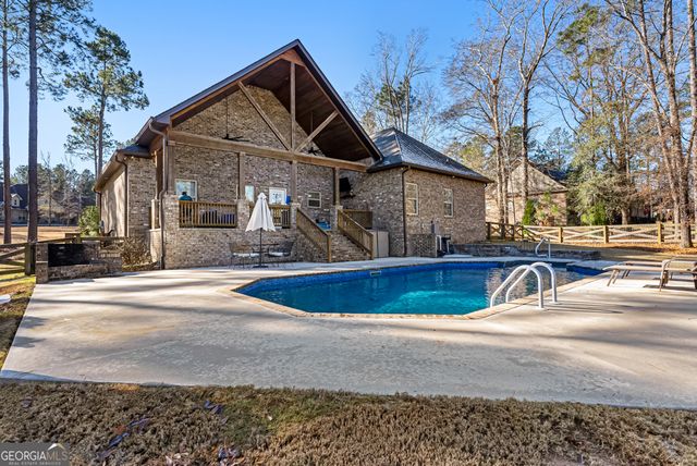 249 Mossy Lake Road, Perry, GA 31069