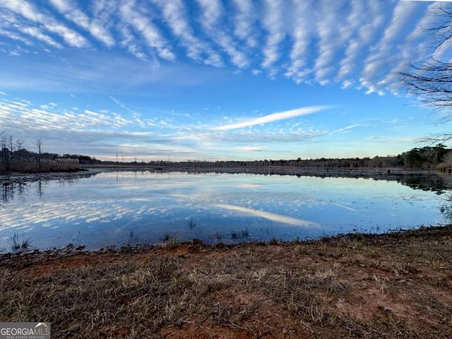 249 Mossy Lake Road, Perry, GA 31069