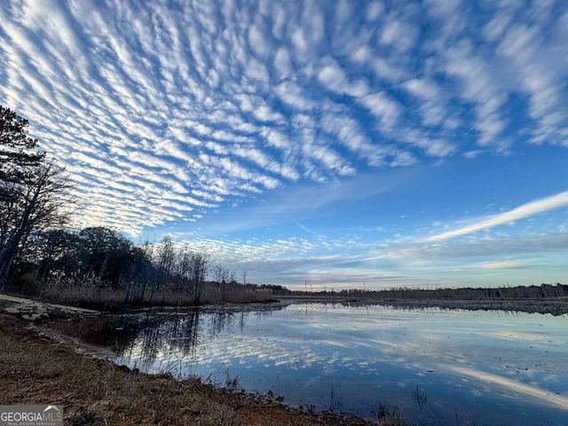 249 Mossy Lake Road, Perry, GA 31069