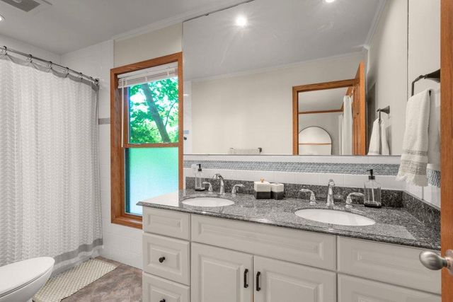 11708 Sunset Trail, Plymouth, MN 55441
