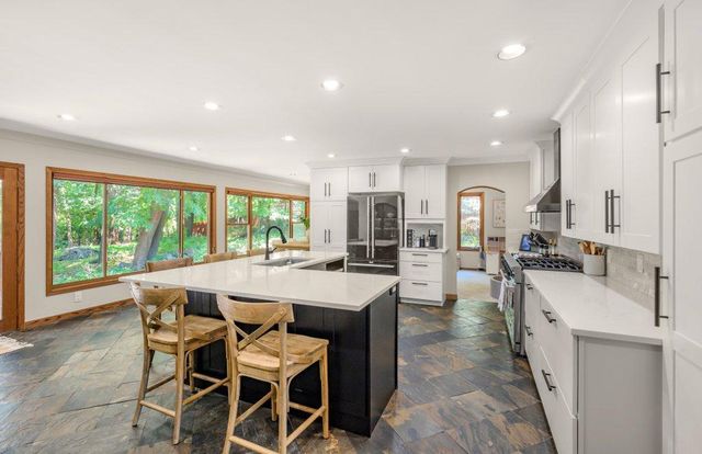 11708 Sunset Trail, Plymouth, MN 55441