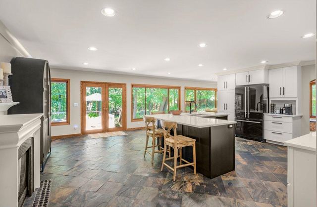11708 Sunset Trail, Plymouth, MN 55441
