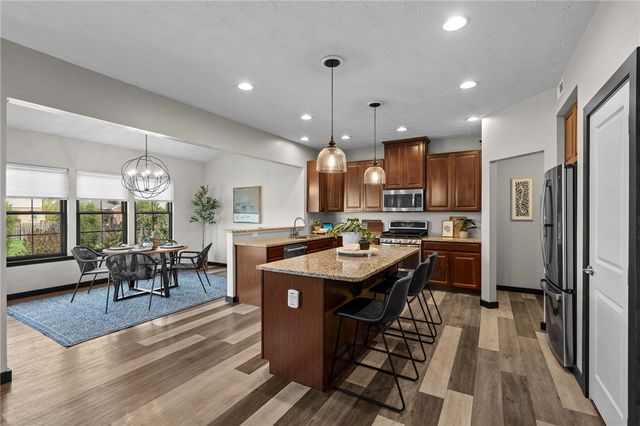 1950 Stone Creek Boulevard, Centerville, OH 45458