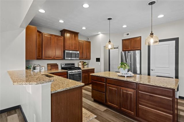 1950 Stone Creek Boulevard, Centerville, OH 45458