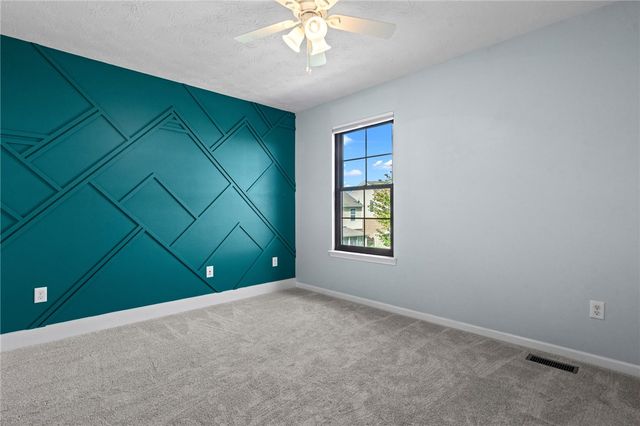 1950 Stone Creek Boulevard, Centerville, OH 45458