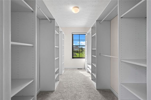 1950 Stone Creek Boulevard, Centerville, OH 45458