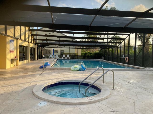 4711 Lucerne Lakes Boulevard E 204, Lake Worth, FL 33467