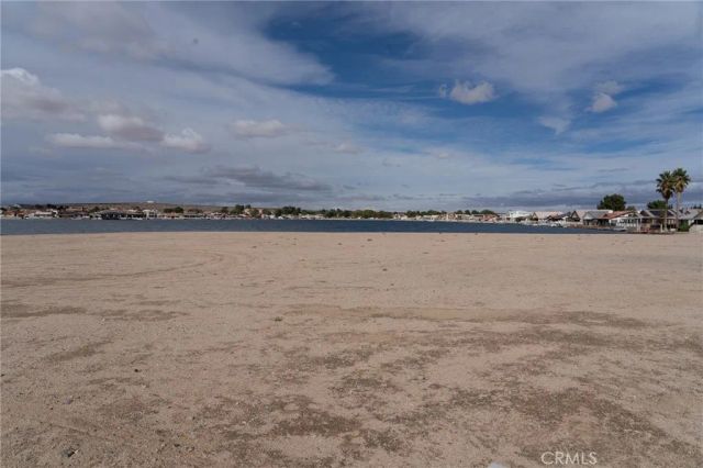 27160 Vista 43, Helendale, CA 92342