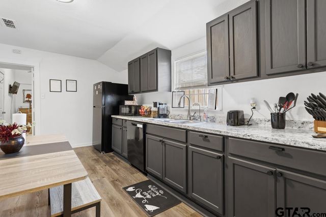 10124 County Road 280, Tyler, TX 75707