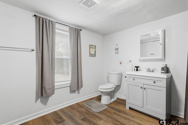 10124 County Road 280, Tyler, TX 75707