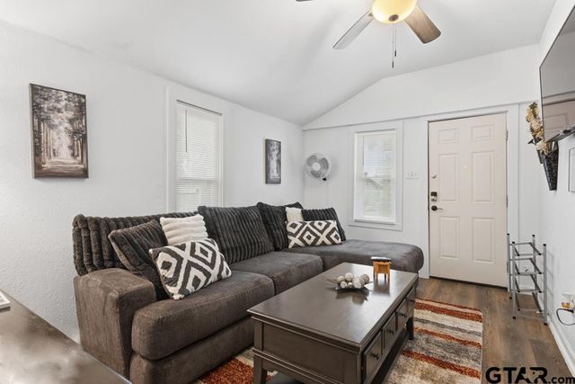 10124 County Road 280, Tyler, TX 75707