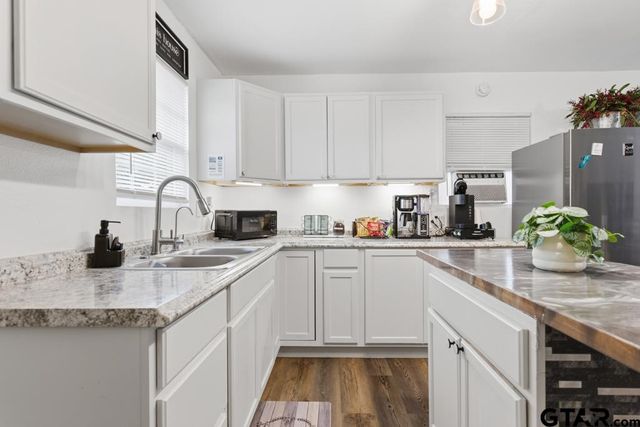 10124 County Road 280, Tyler, TX 75707