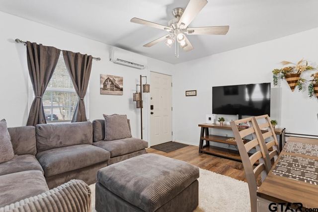 10124 County Road 280, Tyler, TX 75707