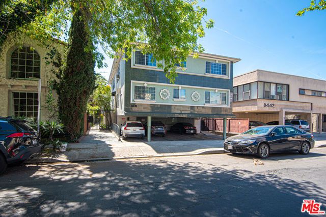 8436 Blackburn Avenue, Los Angeles, CA 90048