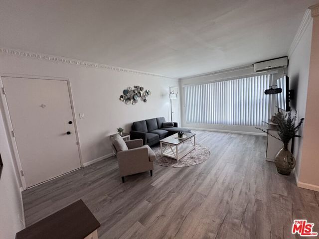 8436 Blackburn Avenue, Los Angeles, CA 90048