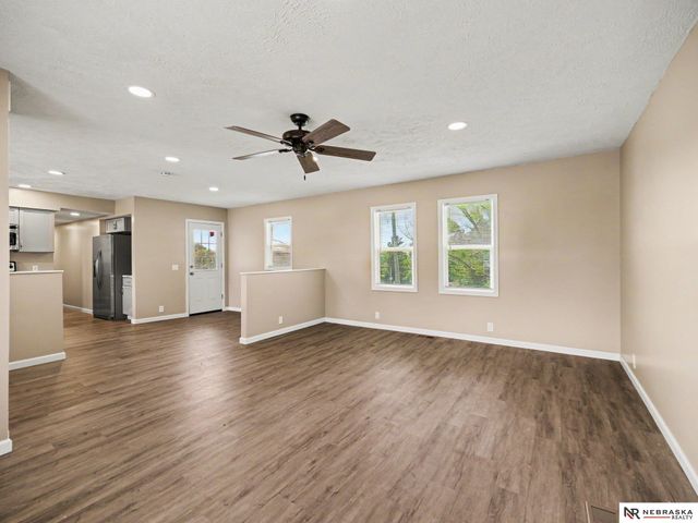 2307 Murray Road, Plattsmouth, NE 68048