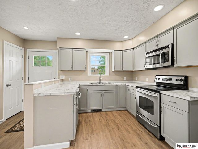 2307 Murray Road, Plattsmouth, NE 68048
