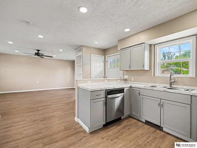 2307 Murray Road, Plattsmouth, NE 68048