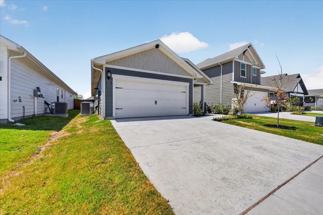 3520 Bridgeport Drive, Farmersville, TX 75442