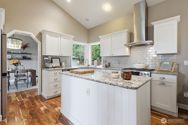 8124 Hidden Valley Drive SE, Lacey, WA 98503