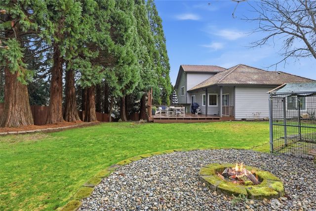 8124 Hidden Valley Drive SE, Lacey, WA 98503