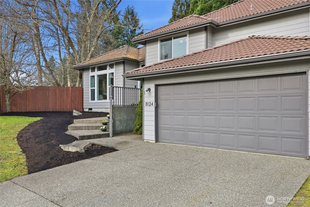 8124 Hidden Valley Drive SE, Lacey, WA 98503