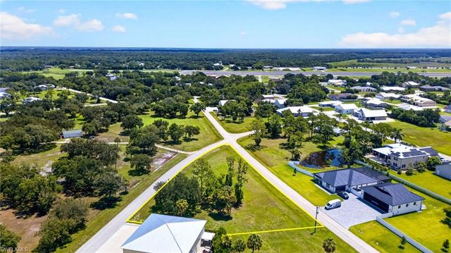 Corner School Ln and Wood St, Fort Myers, FL 33905