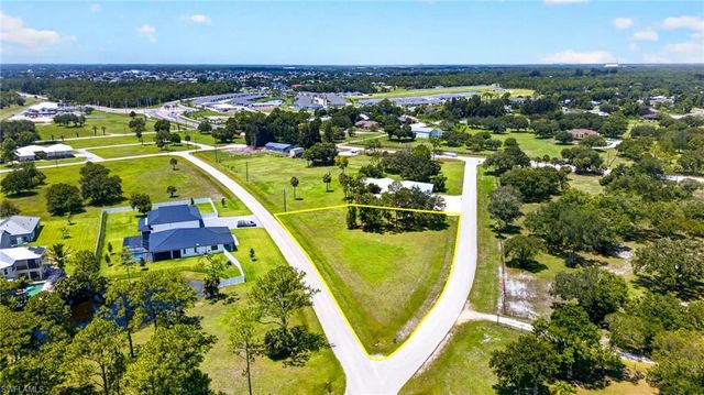 Corner School Ln and Wood St, Fort Myers, FL 33905