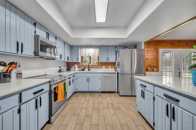 100 ROSS LAKE LANE, Sanford, FL 32771