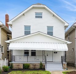 2014 Constitution Blvd, Arnold, PA 15068