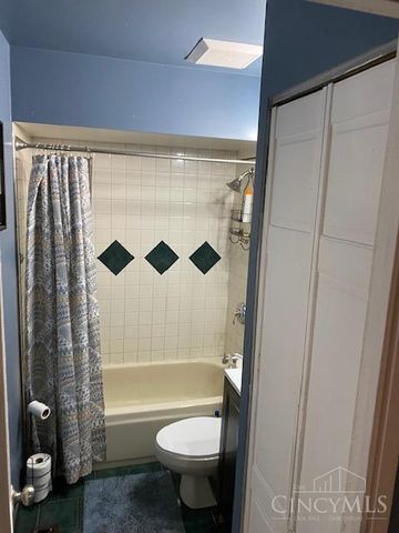 1823 Catalpa Avenue, North College Hill, OH 45239