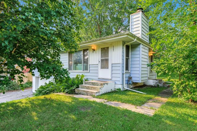 6481 Rath Drive, Woodbury, MN 55125